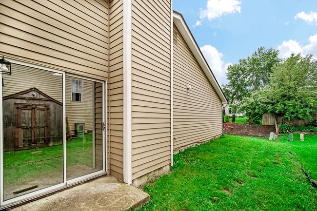 Building Photo - 1893 Appaloosa Dr