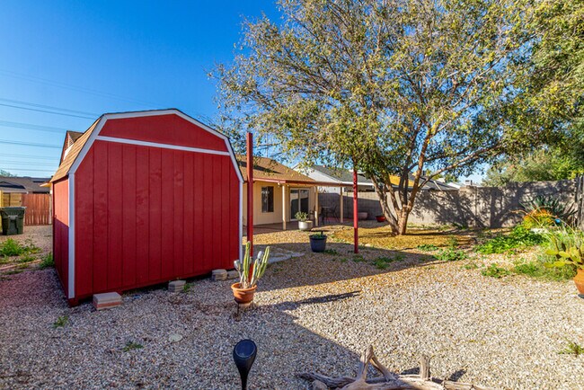 Building Photo - 21057 N 34th Dr