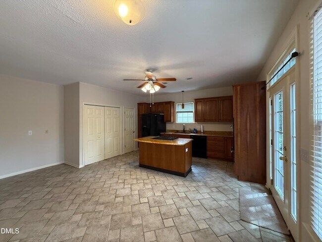 Building Photo - 110 Palmer Meadow Ct