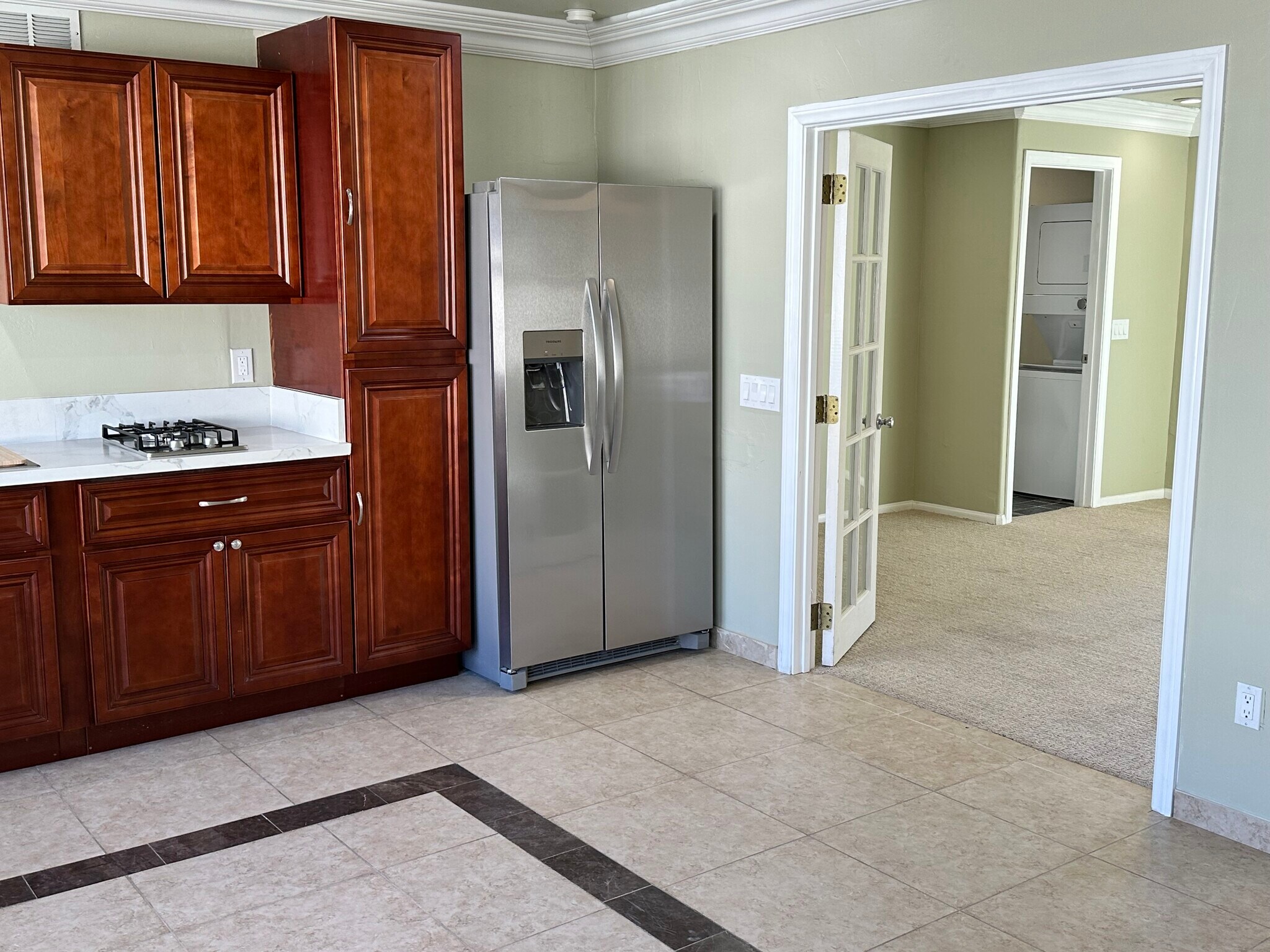 Building Photo - 6563 Park Ridge Blvd