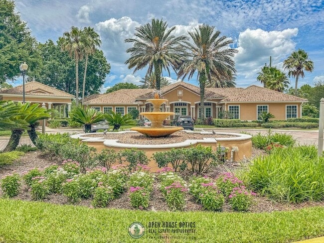 Building Photo - 560 Florida Club Blvd