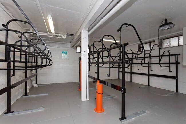 Building Photo - 2709 Dwight Way