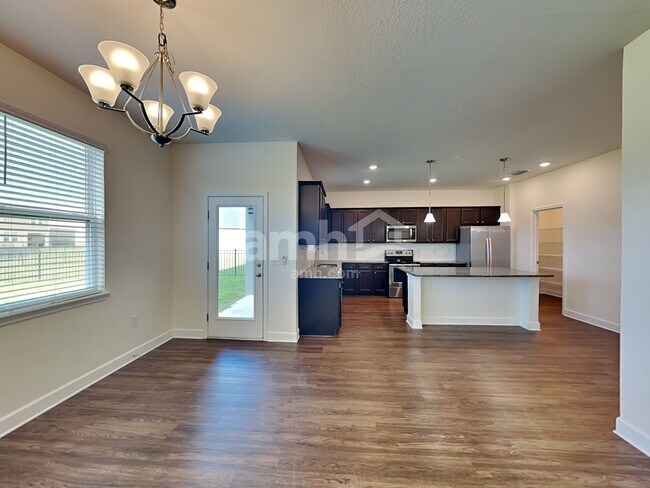 Building Photo - 326 Pine Terrace Dr