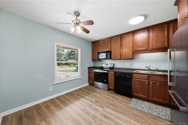 Building Photo - 6791 Seaford Dr