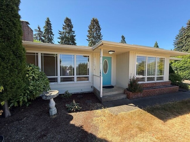 Primary Photo - 1740 Glen Creek Rd NW