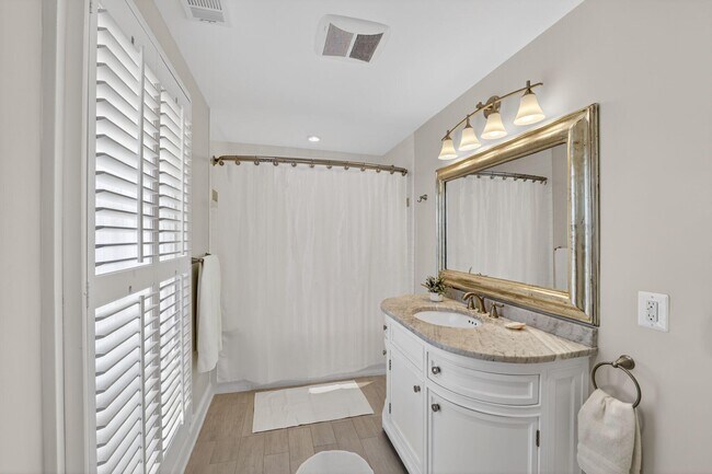 Building Photo - 5115 Cape Cod Ct