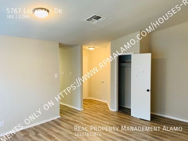 Building Photo - 5767 Larkdale Dr