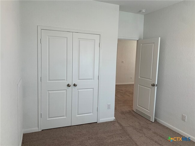 Building Photo - 415 Fig Tree St