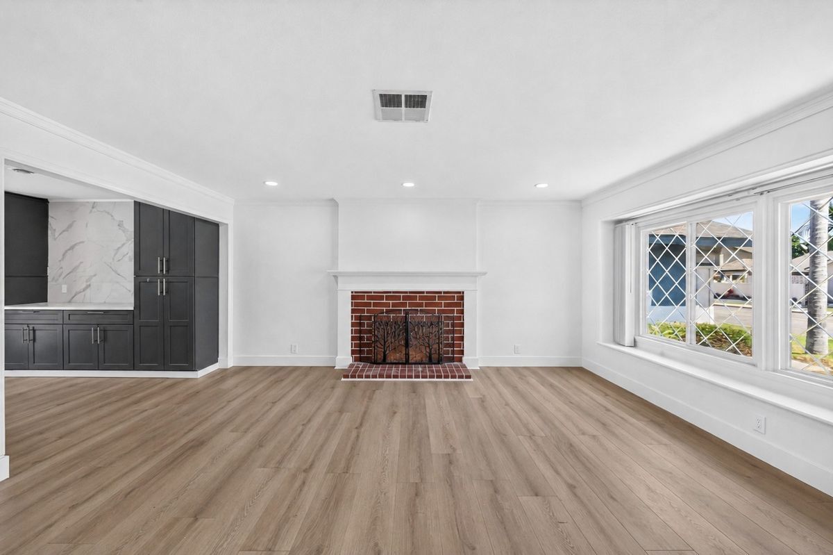 Building Photo - 8321 Santa Margarita Ln
