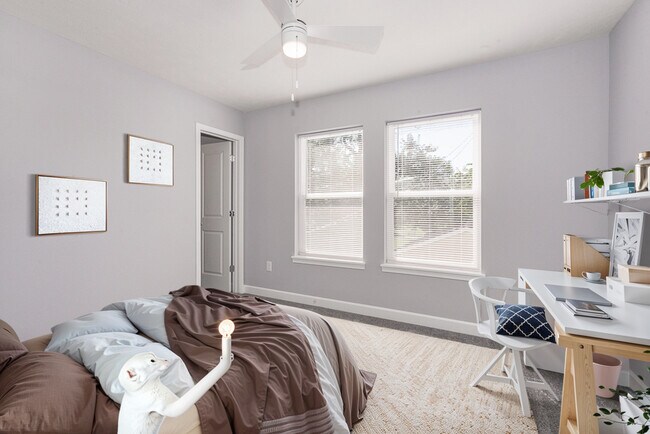 Building Photo - 2184 E 97th St