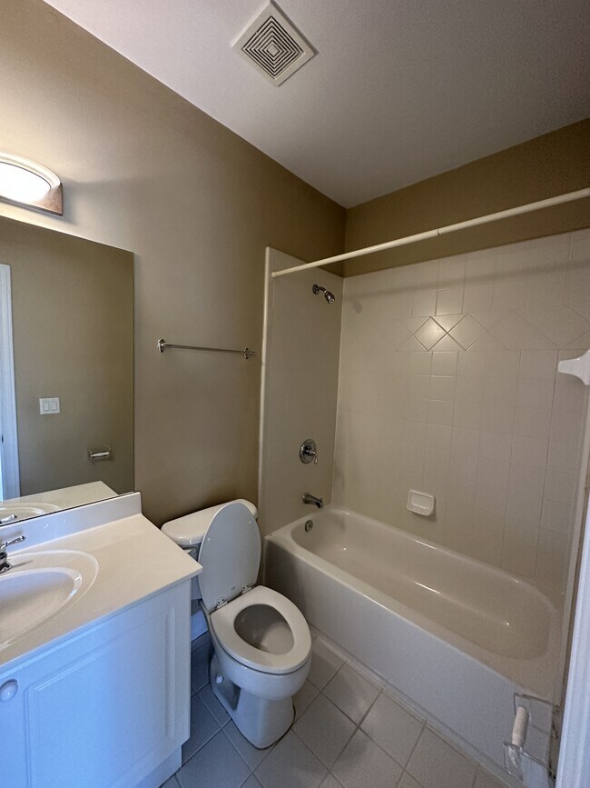 Building Photo - 1041 Emory Parc Pl
