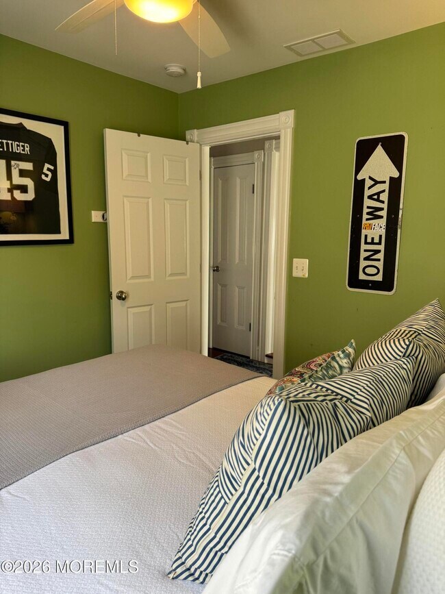 Building Photo - 333 Woodland Ave