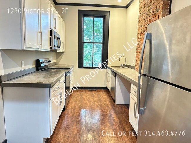 Building Photo - Newly Renovated 2BD/2BA in Walkable Soulard