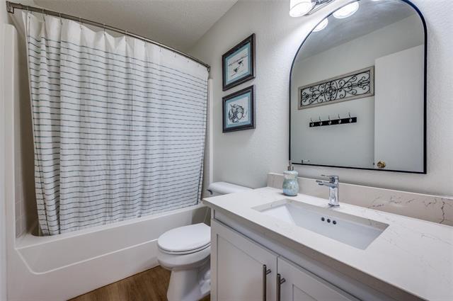 Building Photo - 5505 Pandale Valley Dr