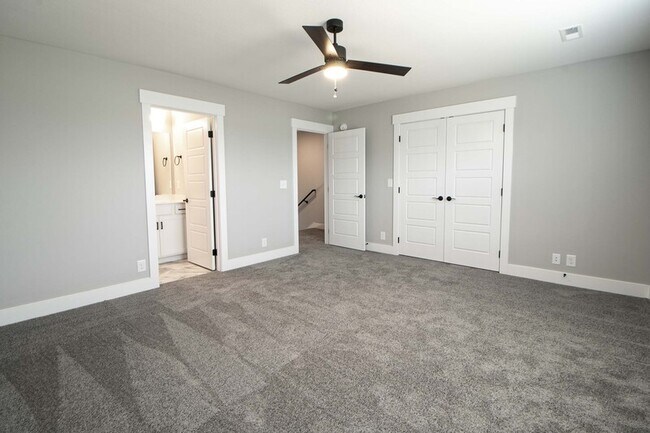 Building Photo - 1602 Jonathan Wade Cir