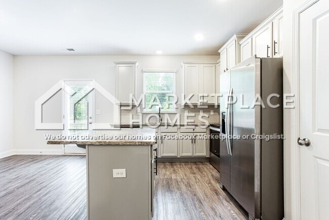 Building Photo - 6265 Trickle Bnd