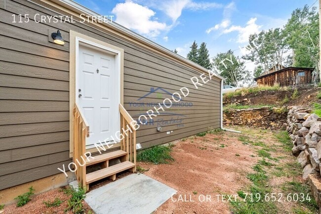 Building Photo - 115 Crystal St