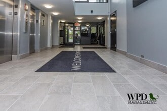 Building Photo - 2 bedroom in Chicago IL 60621