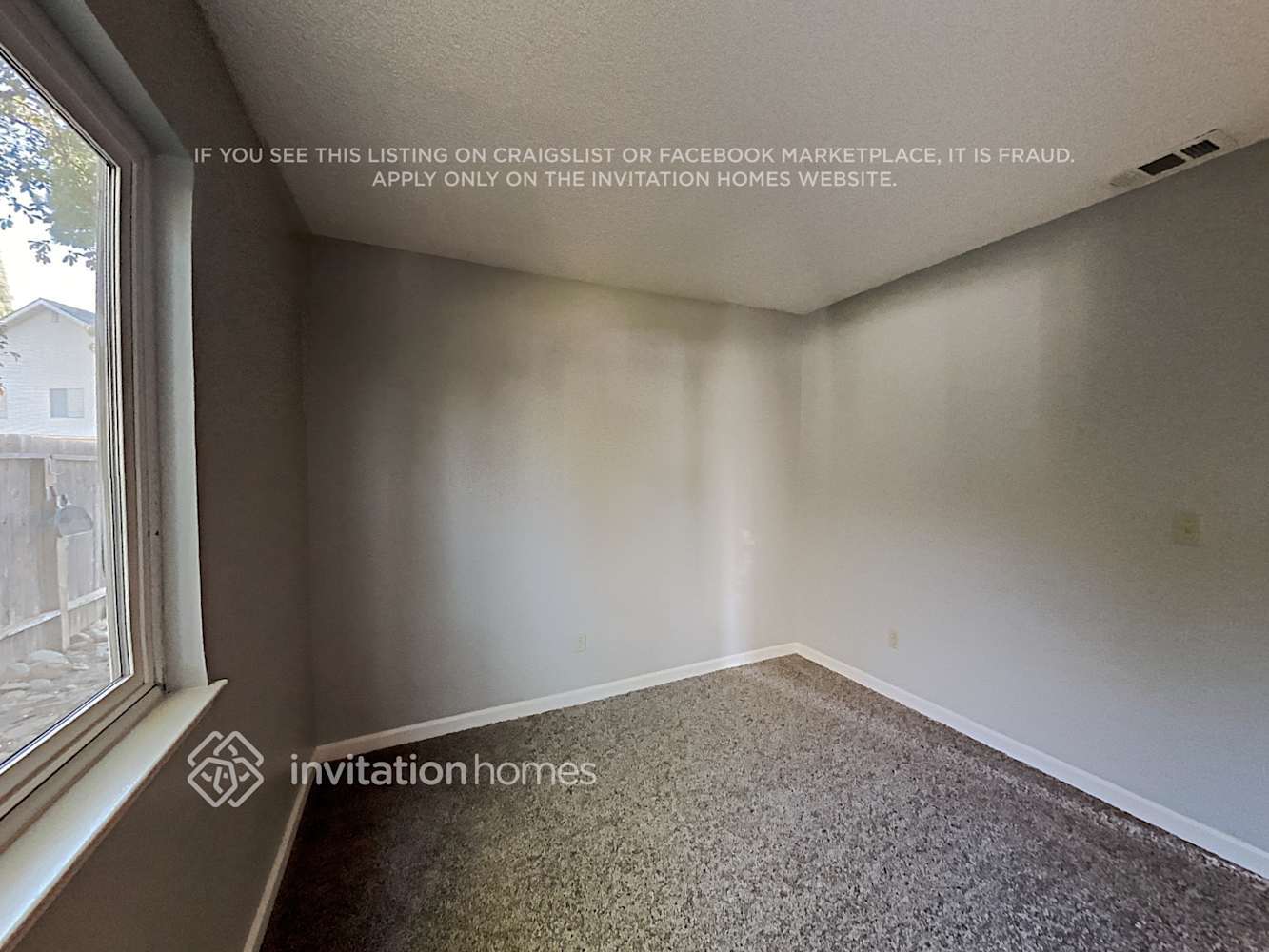 Building Photo - 8977 Park Meadows Dr