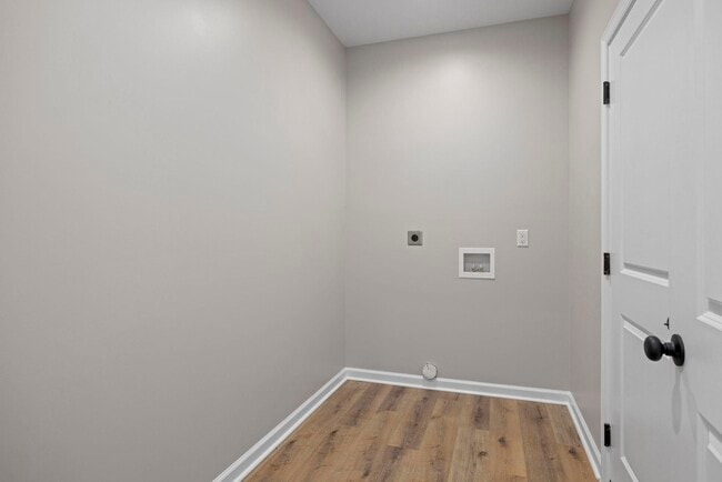 Building Photo - 10607 McGaheysville Rd