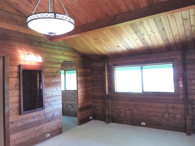 Building Photo - Oye, Alton M. and Brandie L. - Mamalahoa