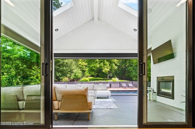 Building Photo - 14201 Reserves Cove Dr