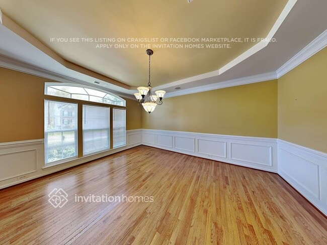 Building Photo - 10124 Rivendell Ln