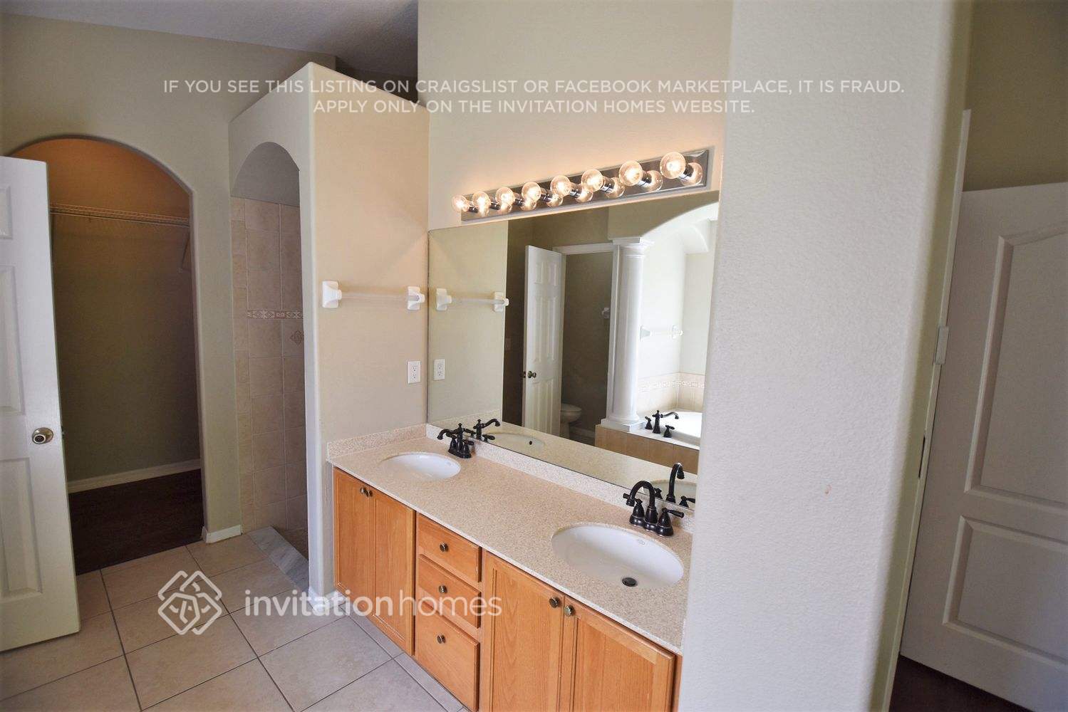 Building Photo - 16416 Bridgewalk Dr