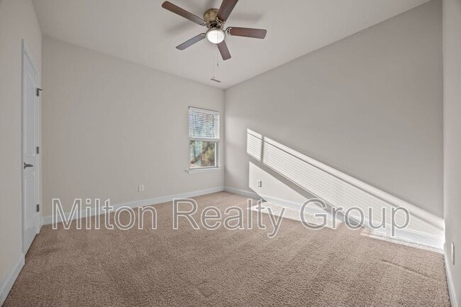 Building Photo - 75 Rolling Waters Ct