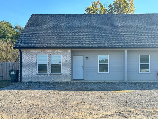 Building Photo - 13209 County Rd 499