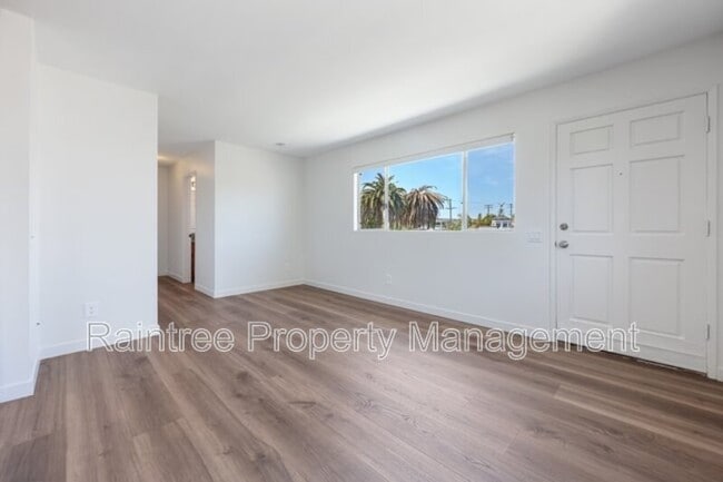 Building Photo - 340 Walnut Ave