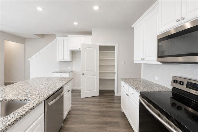 Building Photo - 6713 Farsight Dr