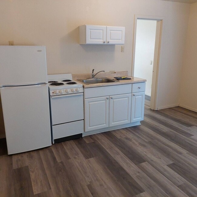 Building Photo - Studio Near the Deschutes River and Old Mi...