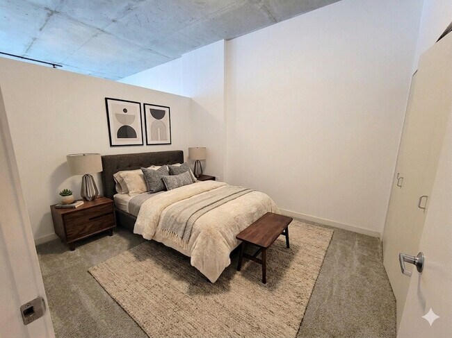 Building Photo - 235 W Van Buren St