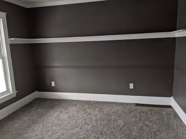 Building Photo - 407 Fourth St