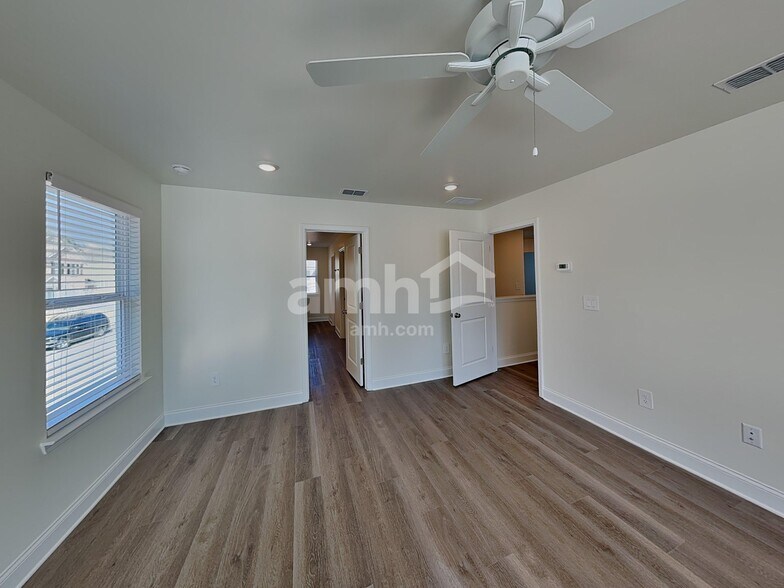 Building Photo - 3505 Shane Hill Rd SW