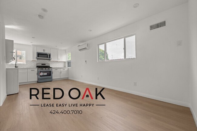 Building Photo - One Bedroom With Tons of Natural Lights, S...