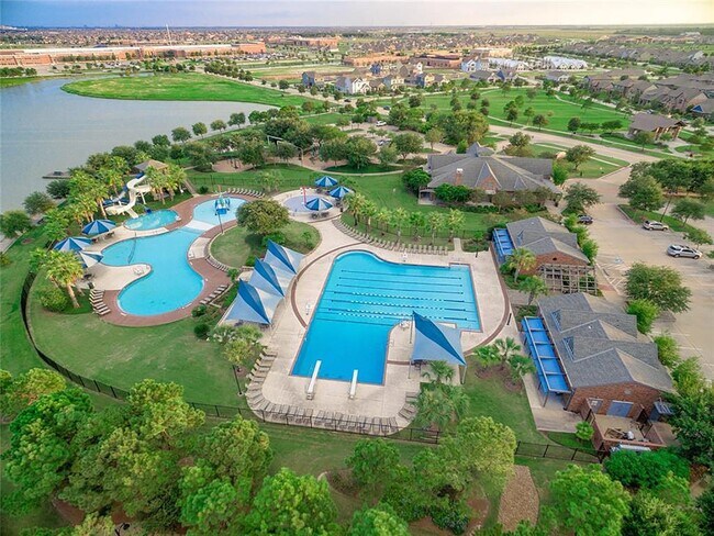 Building Photo - 11826 Tranquility Summit Dr