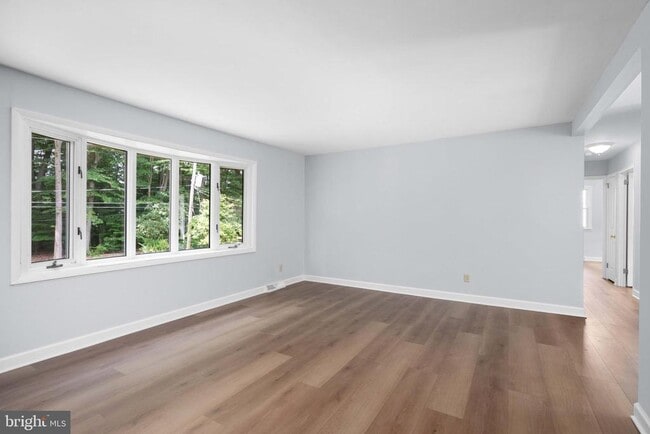 Building Photo - 3335 S Rockfield Dr