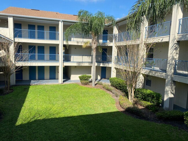 Building Photo - Stylish 2 Bed, 2 Bath Condo with New Vinyl Plank Flooring | Live the Resort Lifestyle at Bermuda ...