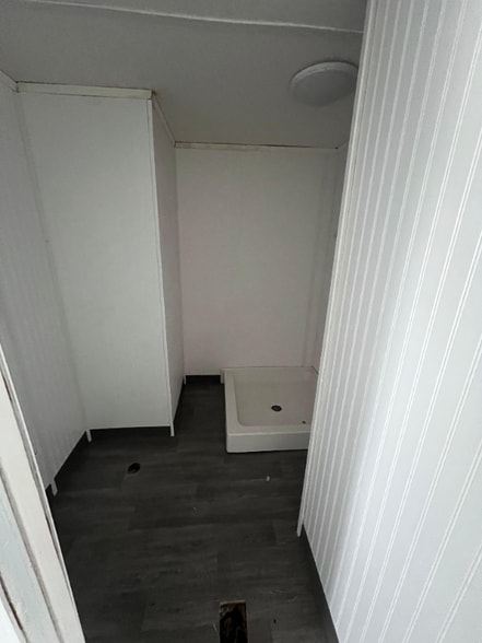 Building Photo - 2825 SE 14th St