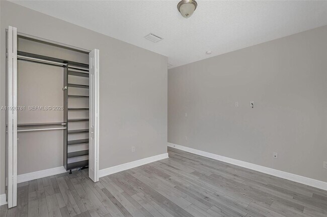 Building Photo - 3320 NW 84th Way