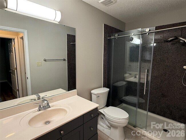 Building Photo - 4370 Fellows Ln