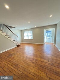 Building Photo - 268 S Bayberry Ln