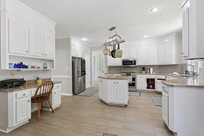 Building Photo - 203 Water Fowl Dr