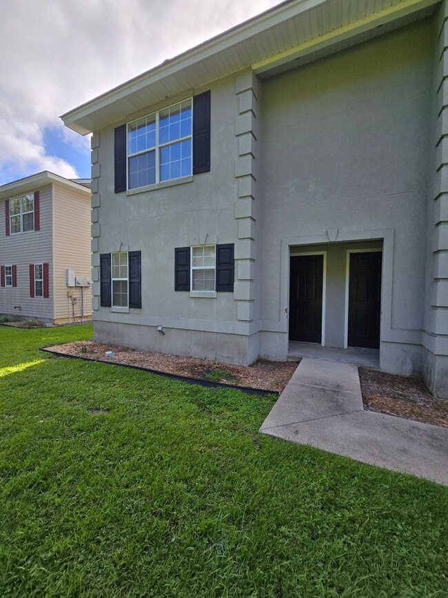 Building Photo - 9842 Whitefield Ave