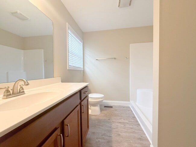 Building Photo - 3-Bedroom Home with Garage in The Reserve