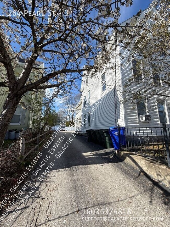 Building Photo - 264 Pearl St