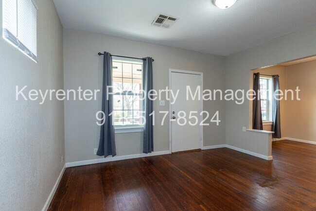 Building Photo - 1607 N Lewis Pl