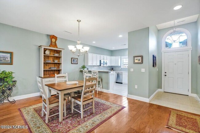 Building Photo - 816 Greystone Ct